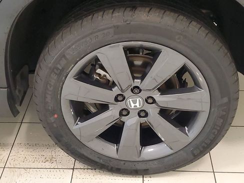 Certified 2023 Honda Pilot Sport image 22