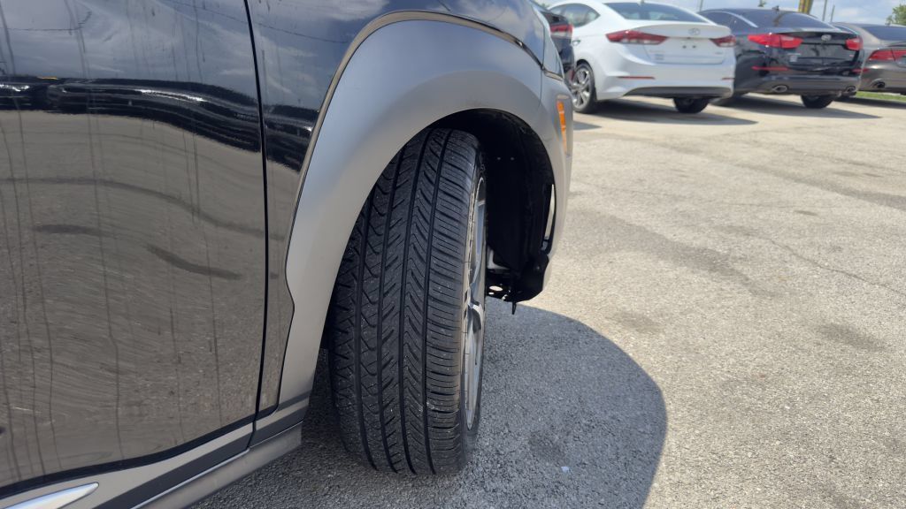 Used 2020 Hyundai Kona Ultimate AWD/4WD image 11