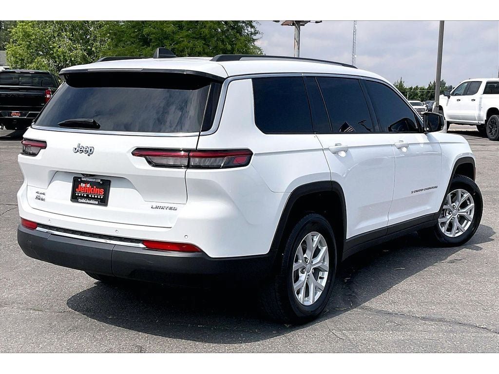 Used 2023 Jeep Grand Cherokee L Limited AWD/4WD image 15
