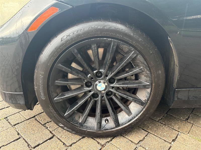 Used 2011 BMW 335i xDrive Sedan AWD/4WD image 10
