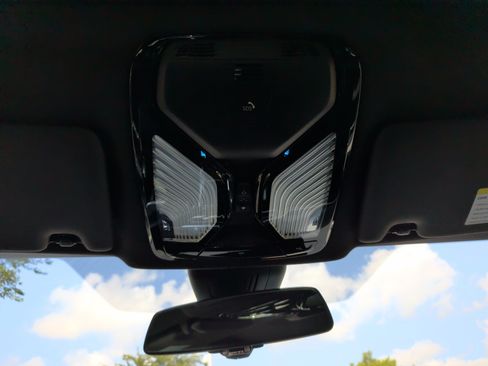 Used 2023 BMW i4 eDrive40 w/ M Sport Package RWD image 34
