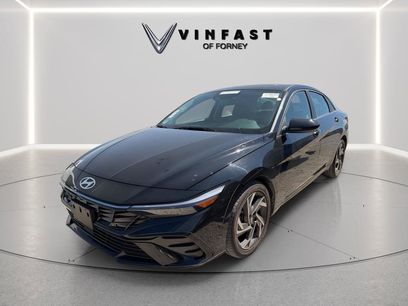 Used 2024 Hyundai Elantra SEL w/ Convenience Package