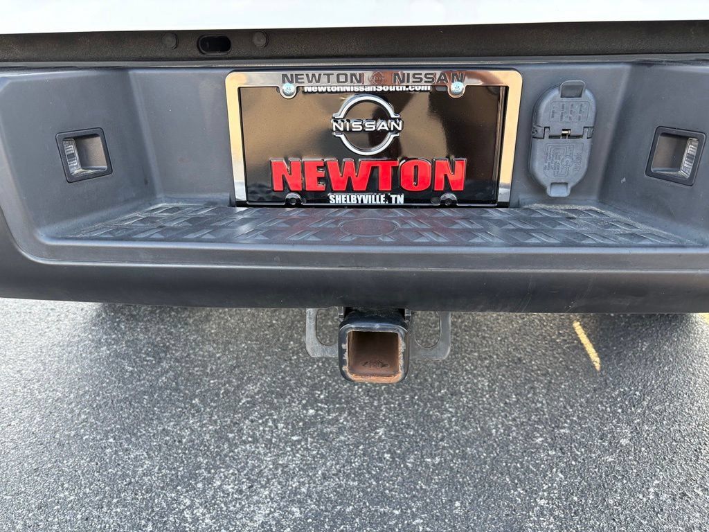 Used 2024 Nissan Titan PRO-4X w/ Pro-4x Convenience Package AWD/4WD image 8