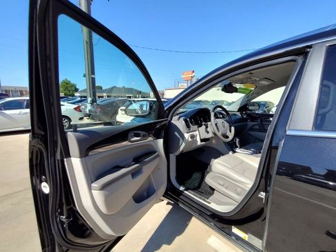 Used 2017 Buick Enclave Premium AWD/4WD image 14