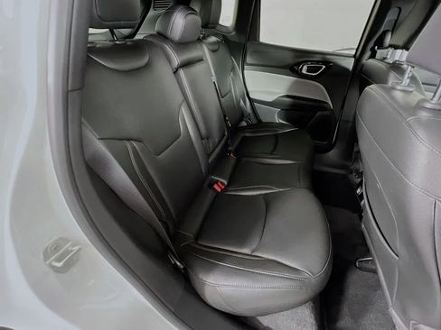 Used 2024 Jeep Compass Limited image 26