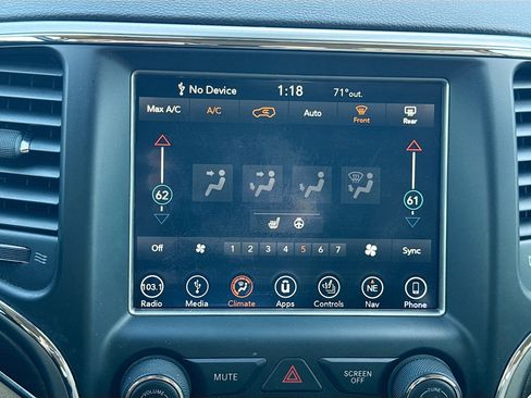 Used 2018 Jeep Grand Cherokee Limited image 33