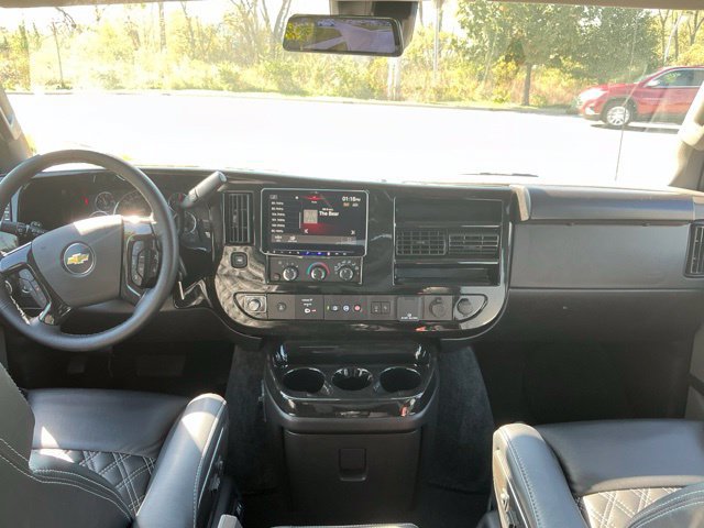 Used 2026 Chevrolet Express 2500 w/ Driver Convenience Package RWD image 21