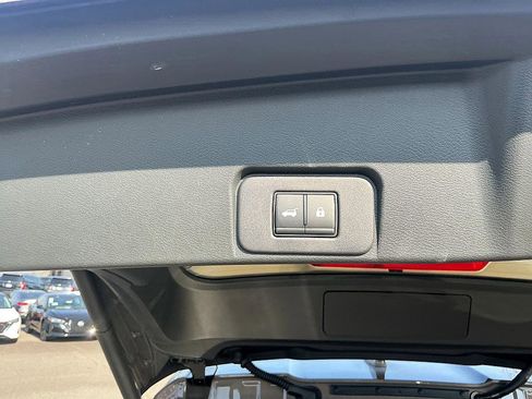 Certified 2024 Nissan Rogue SV image 26