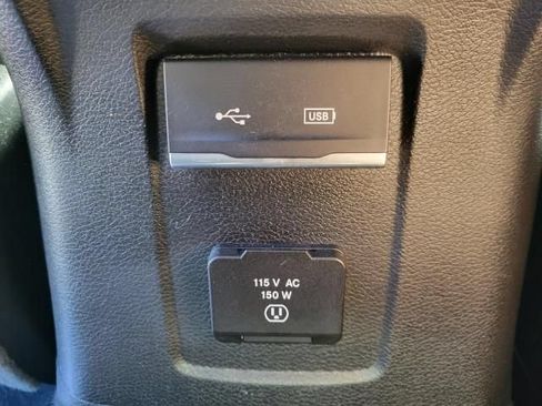Used 2020 Jeep Wrangler Unlimited Sahara w/ Dual Top Group AWD/4WD image 14