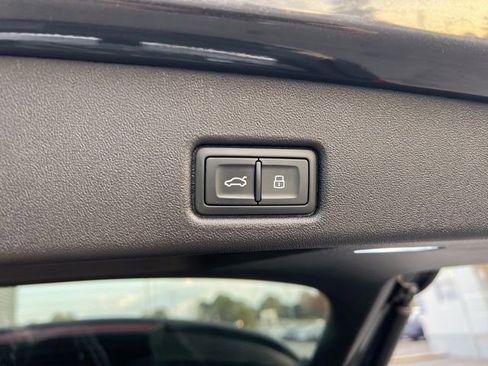 Certified 2025 Audi Q5 Premium Plus w/ Premium Plus image 33