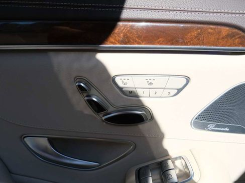 Used 2015 Mercedes-Benz S 550 Sedan image 24