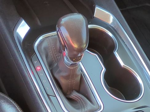 Used 2021 Chevrolet Traverse Premier w/ LPO, 'HIT The Road' Package FWD image 25