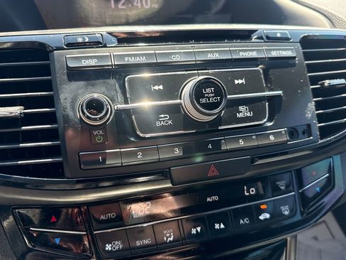 Used 2017 Honda Accord Sport Special Edition image 18