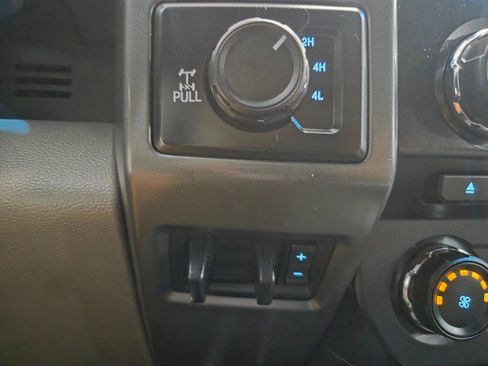 Used 2017 Ford F250 XLT w/ XLT Value Package AWD/4WD image 50