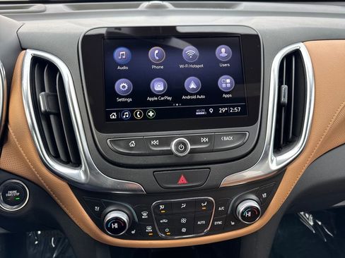 Used 2021 Chevrolet Equinox Premier image 23