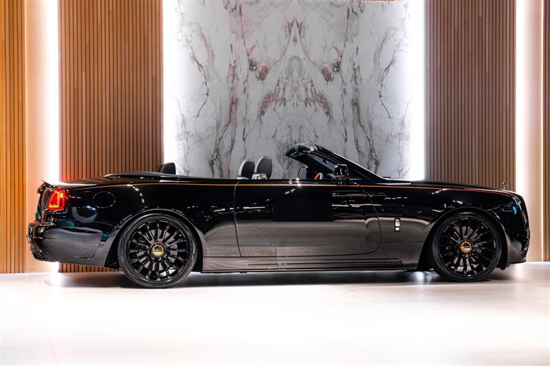 Used 2019 Rolls-Royce Dawn RWD image 6