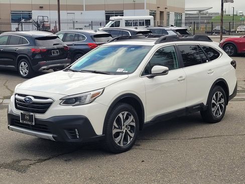 Used 2020 Subaru Outback Limited image 8