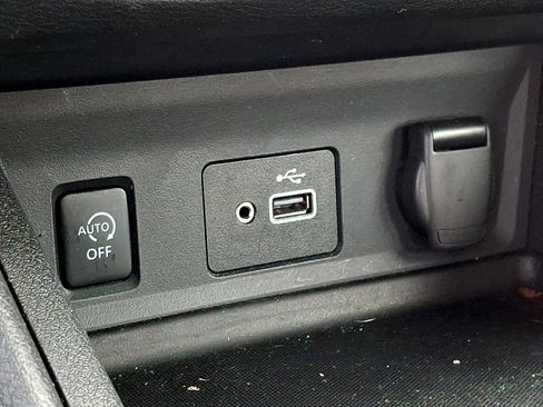 Used 2025 Nissan Sentra S FWD image 23