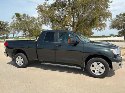 Used 2008 Toyota Tundra SR5 w/ TRD Off-Road Pkg RWD image 32