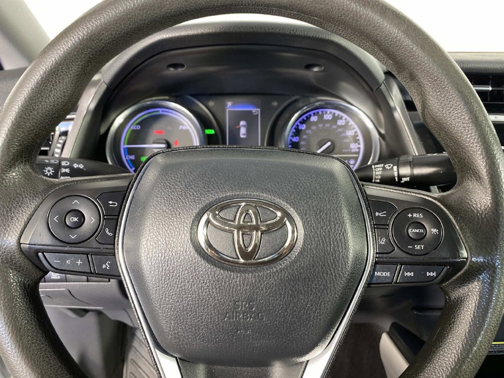 Used 2020 Toyota Camry LE w/ Sunroof Package FWD image 16