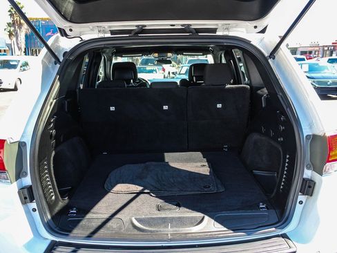 Used 2018 Jeep Grand Cherokee Laredo image 26