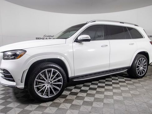 Used 2023 Mercedes-Benz GLS 450 4MATIC image 11