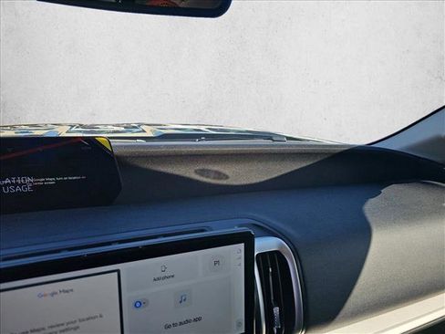 New 2025 Ford Expedition Active image 15