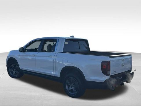 Certified 2023 Honda Ridgeline RTL image 5