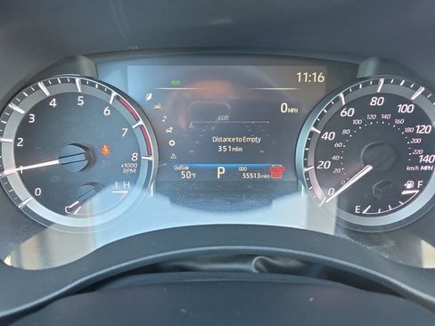 Used 2024 Toyota Highlander LE image 24