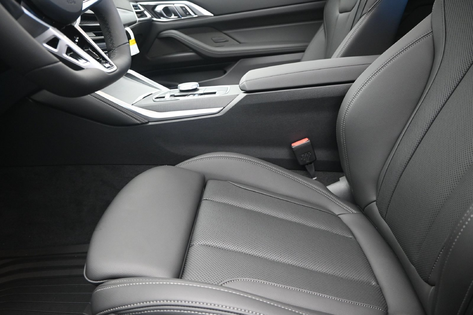 New 2027 BMW 430i Coupe w/ M Sport Package AWD/4WD image 13