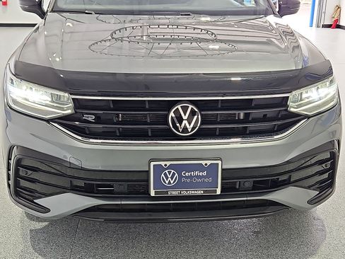 Certified 2023 Volkswagen Tiguan SE R-Line FWD image 10