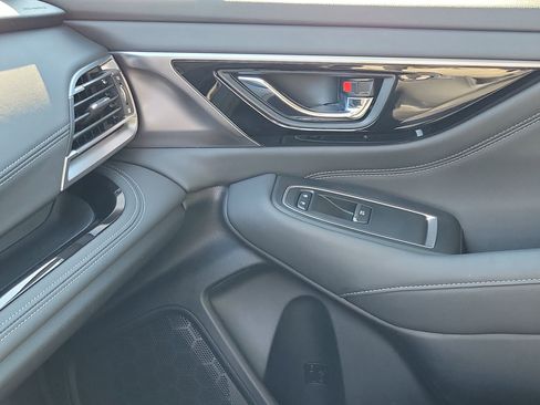 Certified 2025 Subaru Outback Limited image 31