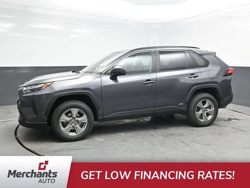 Used 2023 Toyota RAV4 LE AWD/4WD image 3