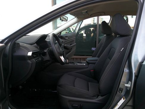 Used 2020 Nissan Altima 2.5 S image 8