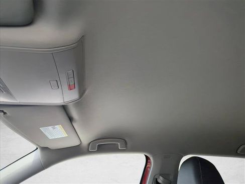 Used 2021 Volkswagen Atlas SE w/ Towing Package FWD image 15