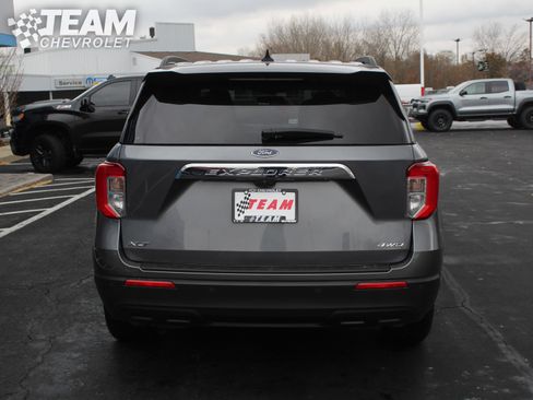 Used 2021 Ford Explorer XLT image 5
