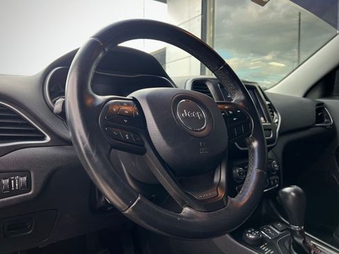 Used 2019 Jeep Cherokee Trailhawk image 35