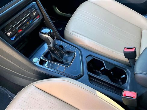 Certified 2023 Volkswagen Tiguan SE R-Line image 16