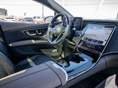 Used 2023 Mercedes-Benz EQS 450+ Sedan image 19