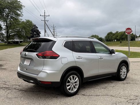 Used 2017 Nissan Rogue SV AWD/4WD image 5