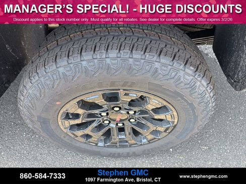 New 2026 GMC Canyon Elevation w/ Convenience Package image 9