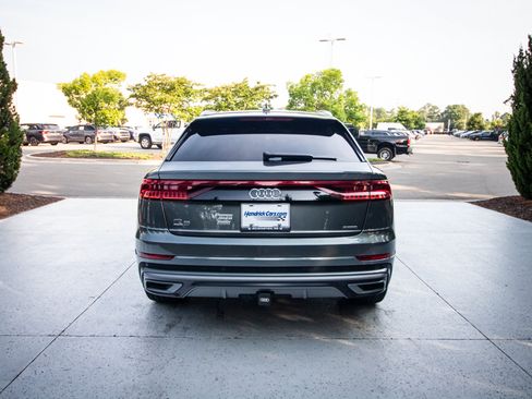 Used 2021 Audi Q8 Premium Plus AWD/4WD image 9
