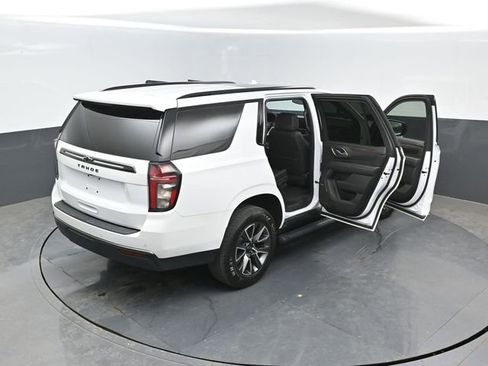 Used 2021 Chevrolet Tahoe Z71 w/ Z71 Signature Package AWD/4WD image 28