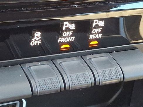 Used 2025 RAM 1500 Big Horn image 24