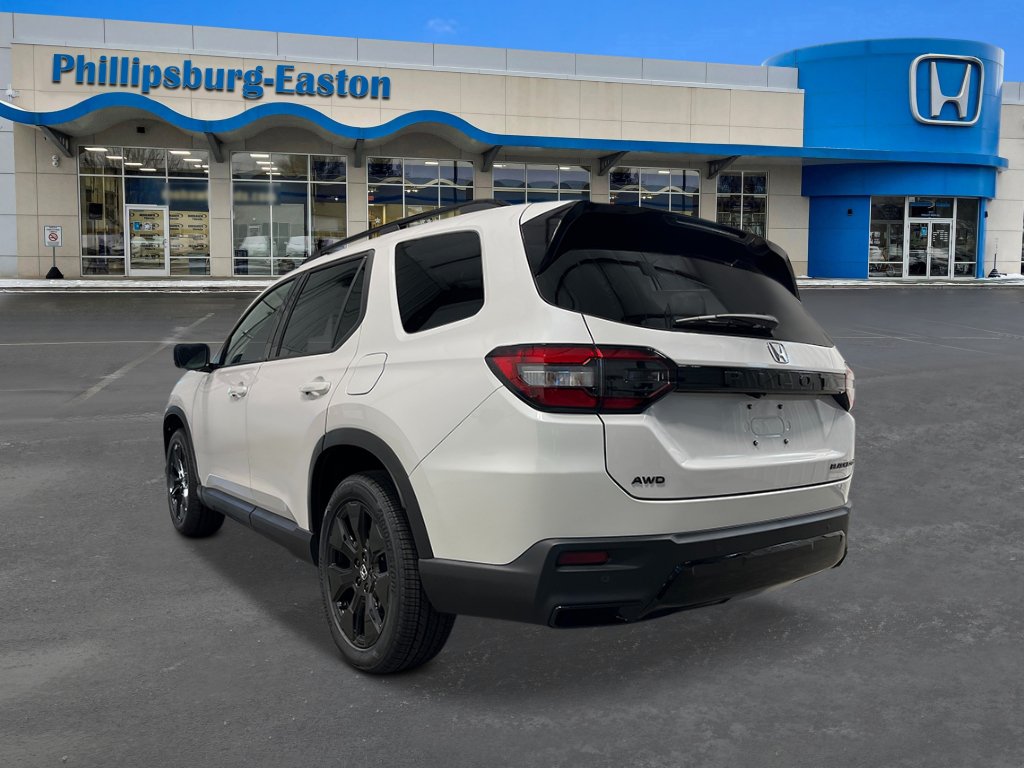 New 2026 Honda Pilot Black Edition image 3