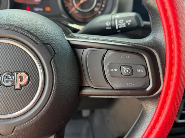 Used 2025 Jeep Gladiator Sport AWD/4WD image 24