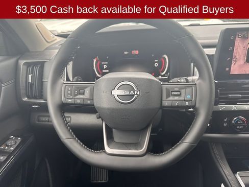 New 2026 Nissan Pathfinder Platinum image 24