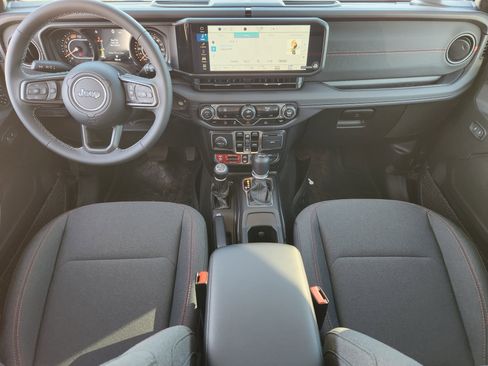 New 2025 Jeep Wrangler Unlimited Rubicon image 19