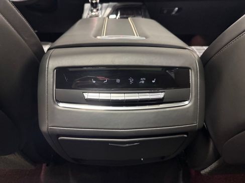 Used 2023 Cadillac Escalade V w/ LPO, ONYX Package AWD/4WD image 28