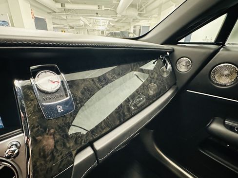 Certified 2019 Rolls-Royce Wraith RWD image 34